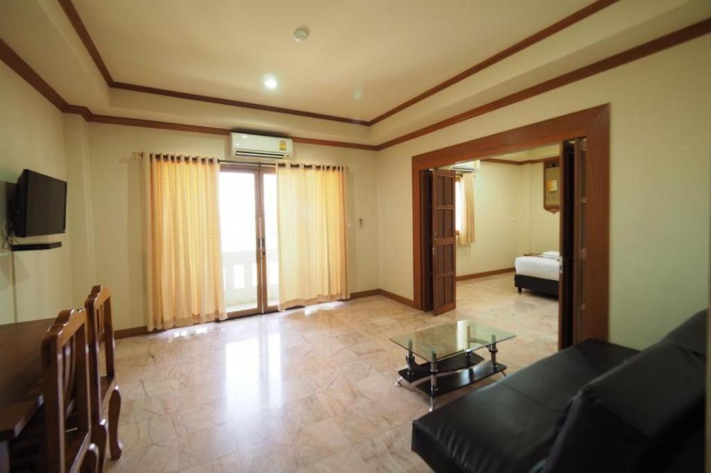 Amornsukhothai Hotel Extérieur photo