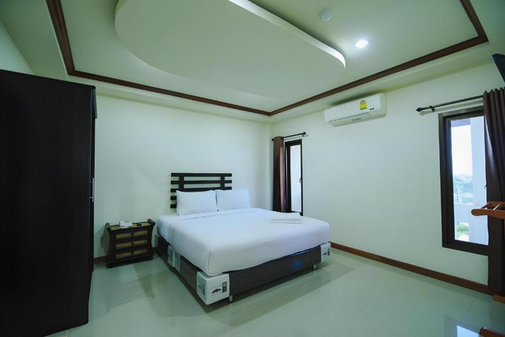 Amornsukhothai Hotel Extérieur photo