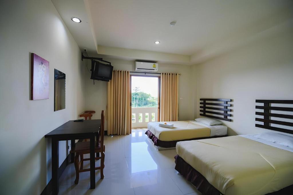 Amornsukhothai Hotel Extérieur photo