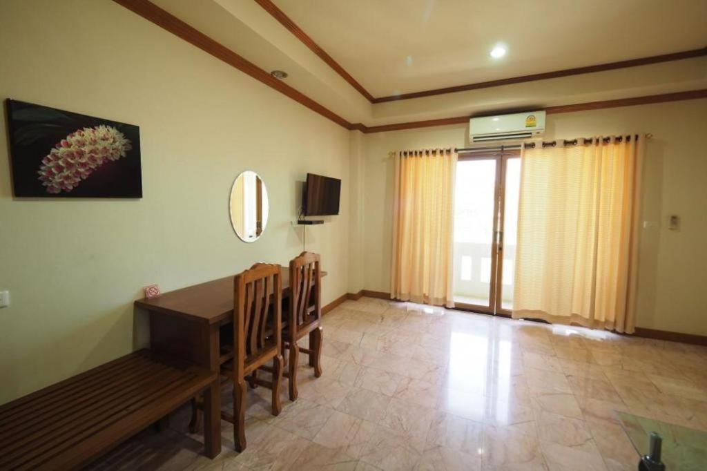 Amornsukhothai Hotel Extérieur photo
