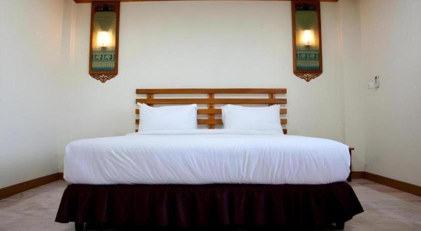 Amornsukhothai Hotel Extérieur photo